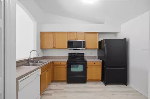 Kitchen - 13307 Ashbark Ct, Riverview, FL 33579 photo 1 of 3
