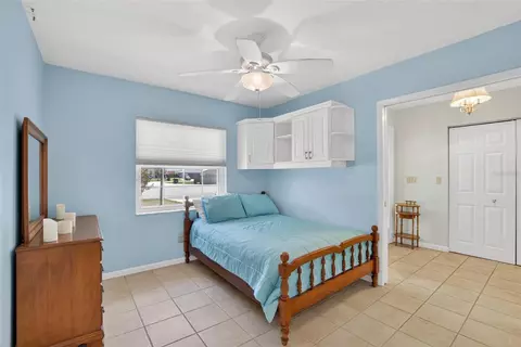 Bedroom - 328 Vail Dr, Winter Haven, FL 33884 photo 2 of 8