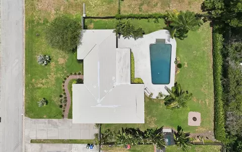 2150 Wrens Way, Clearwater, FL 33764