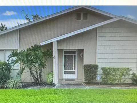 1651 Cape Hope Ave NE #1, Saint Petersburg, FL 33702