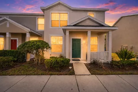 9816 Carlsdale Dr, Riverview, FL 33578