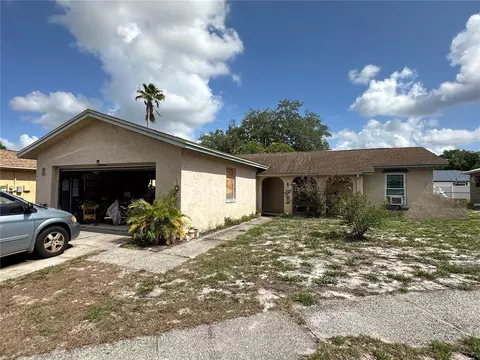 2306 Lincoln Ct, Brandon, FL 33510