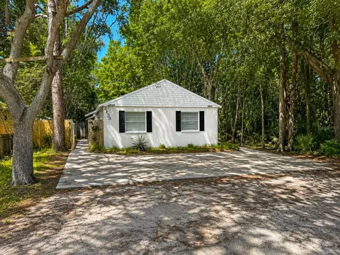 3133 Huron Ave, Oldsmar, FL 34677