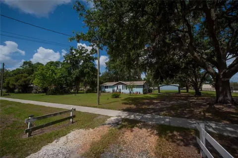 5015 Turkey Creek Rd, Plant City, FL 33567