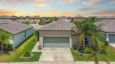 6823 King Creek Dr, Sun City Center, FL 33573