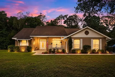 569 NW 40th Ave, Bell, FL 32619