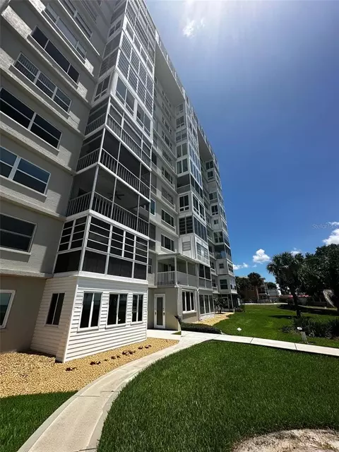 2131 Lakeview Dr #410, Sebring, FL 33870