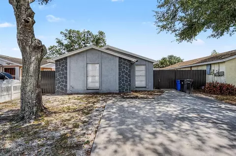 9212 Spy Glass Ct, Tampa, FL 33615
