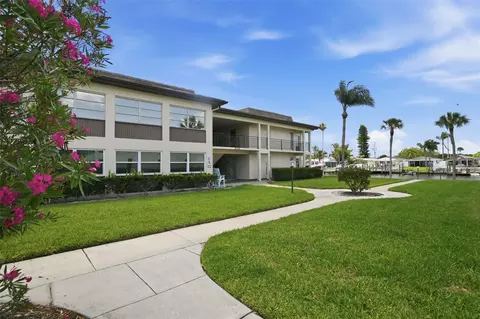 5108 Amulet Dr #205, New Port Richey, FL 34652