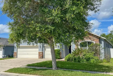 Exterior - 6906 Boulder Run Loop, Wesley Chapel, FL 33545 photo 4 of 13