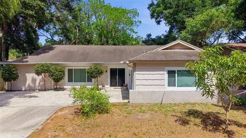 2447 Grove Ridge Dr, Palm Harbor, FL 34683