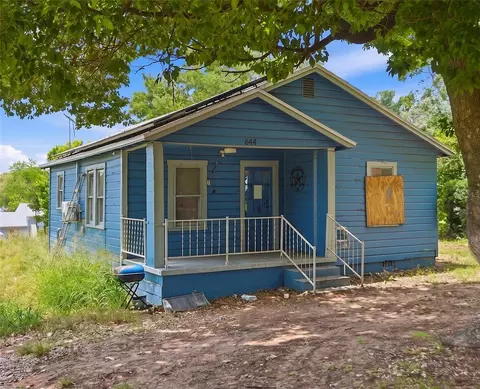 644 S 6th St, Lake Wales, FL 33853