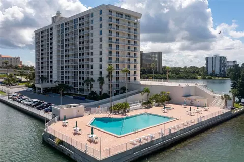 100 Pierce St #307, Clearwater, FL 33756