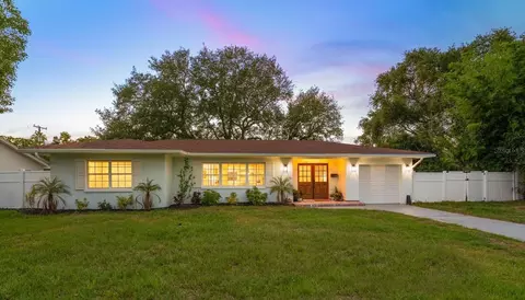 1736 Golf View Dr, Belleair, FL 33756