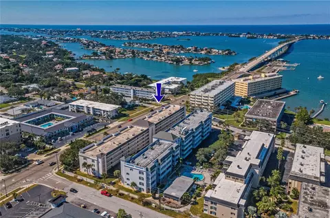 131 Bluff View Dr #308, Belleair Bluffs, FL 33770