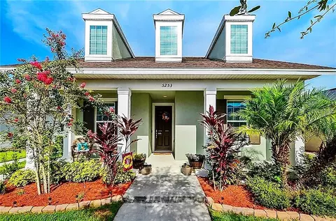 5253 Suncatcher Dr, Wesley Chapel, FL 33545
