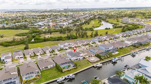 View/Area - 1016 Signet Dr, Apollo Beach, FL 33572 photo 4 of 16