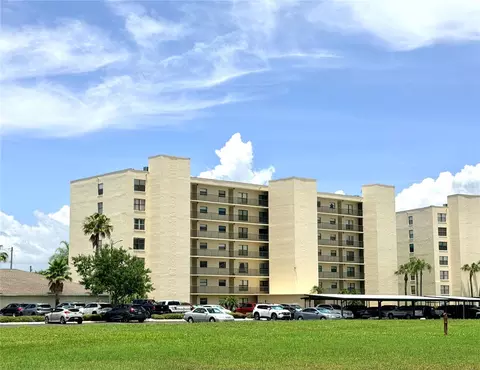 1000 Cove Cay Dr #4D, Clearwater, FL 33760