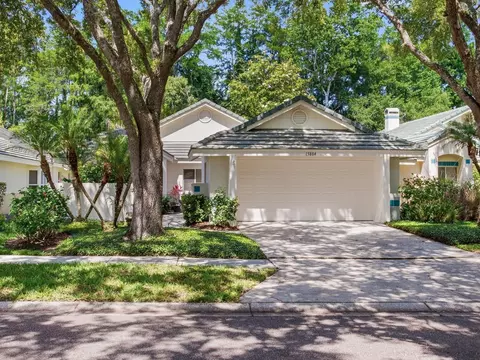 15884 Sanctuary Dr, Tampa, FL 33647
