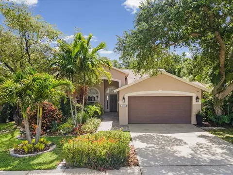2033 Long Branch Ln, Clearwater, FL 33760