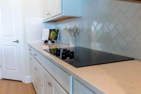 Kitchen - 6067 Forest Perch Dr, Saint Cloud, FL 34771 photo 3 of 4