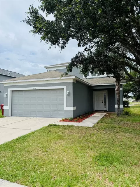 3517 Trapnell Ridge Dr, Plant City, FL 33567