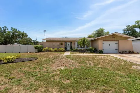 13720 94th Ave, Seminole, FL 33776
