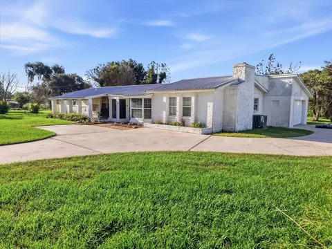 1113 Colson Rd, Plant City, FL 33567
