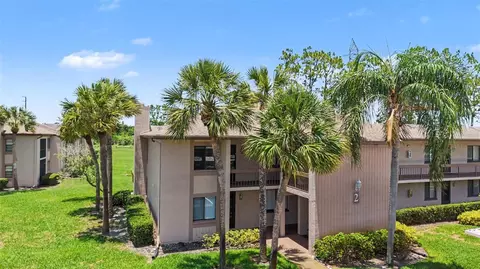 202 Mary Dr #202, Oldsmar, FL 34677