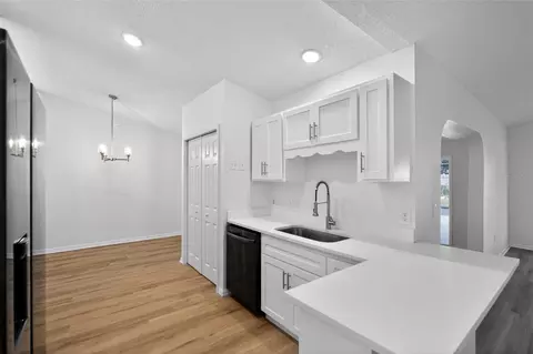 Kitchen - 5002 Sawdust Cir, Ocoee, FL 34761 photo 2 of 2
