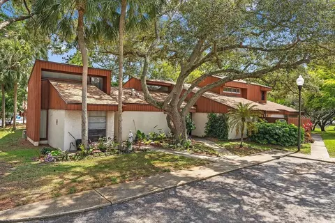 2060 Sunset Point Rd #52, Clearwater, FL 33765