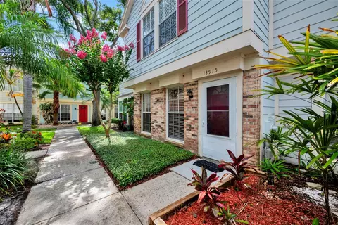 13915 Fletchers Mill Dr, Tampa, FL 33613