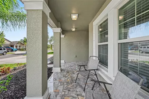 Exterior - 10829 Crushed Grape Dr, Riverview, FL 33578 photo 2 of 7