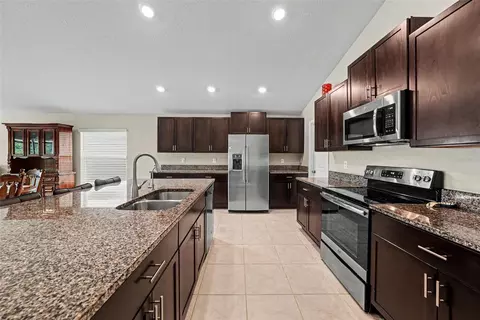 Kitchen - 10829 Crushed Grape Dr, Riverview, FL 33578 photo 1 of 3