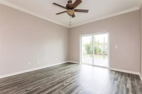 Living - 814 Coade Stone Dr, Seffner, FL 33584 photo 8 of 8