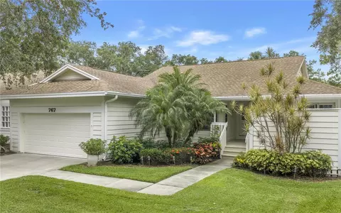 767 Caya Costa Ct NE, Saint Petersburg, FL 33702