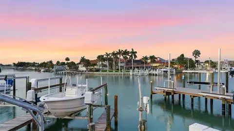 503 Laguna Dr, Tierra Verde, FL 33715