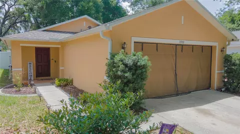 Exterior - 11910 Mango Groves Blvd, Seffner, FL 33584 photo 3 of 5