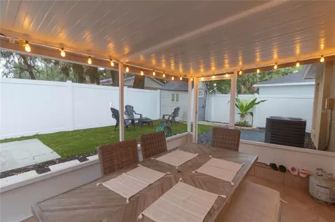Exterior - 11910 Mango Groves Blvd, Seffner, FL 33584 photo 5 of 5