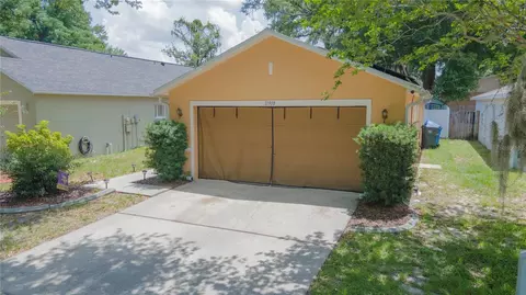 Exterior - 11910 Mango Groves Blvd, Seffner, FL 33584 photo 2 of 5