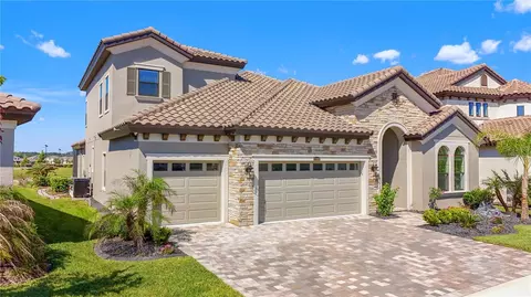 Exterior - 11008 Rustic Timber Loop, San Antonio, FL 33576 photo 4 of 13