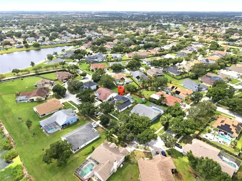 View/Area - 1610 Ledgestone Dr, Brandon, FL 33511 photo 13 of 19