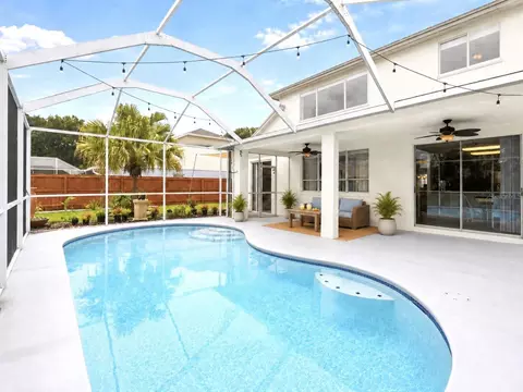 Exterior - 1610 Ledgestone Dr, Brandon, FL 33511 photo 7 of 28