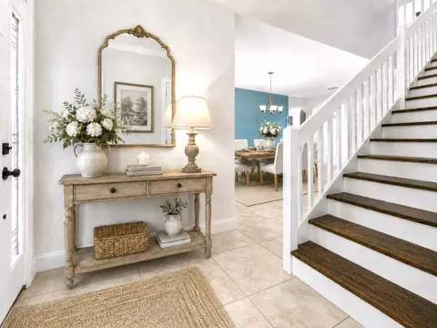 Entry Way - 1610 Ledgestone Dr, Brandon, FL 33511 photo 1 of 5