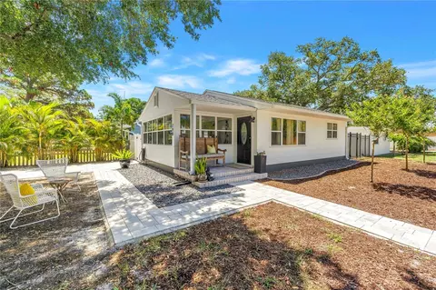 798 45th Ave N, Saint Petersburg, FL 33703
