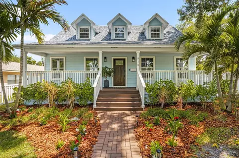 516 36th Ave N, Saint Petersburg, FL 33704