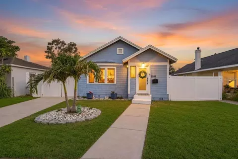 2561 13th Ave N, Saint Petersburg, FL 33713