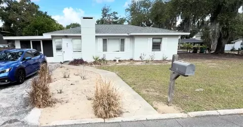 111 S Rhodes St, Mount Dora, FL 32757