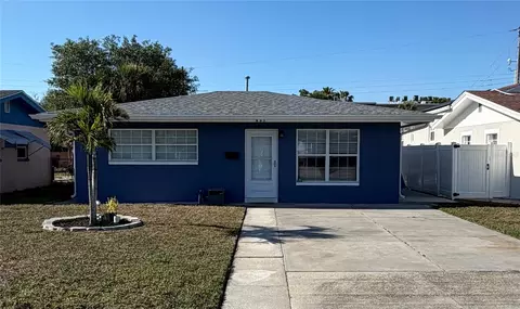 631 75th Ave N, Saint Petersburg, FL 33702