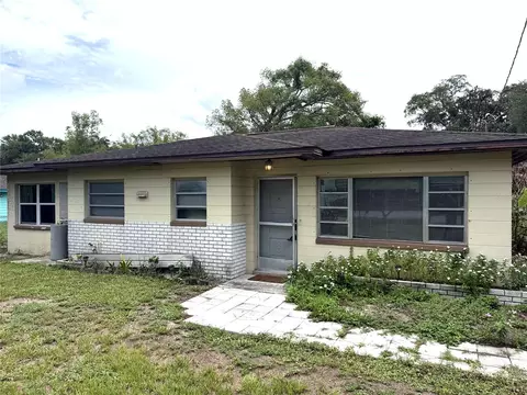 16603 Hanna Rd, Lutz, FL 33549